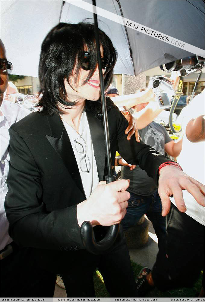 Michael - Michael Shopping In Beverly Hills 051-2