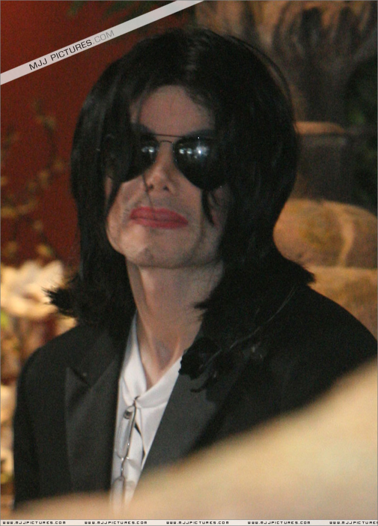 Michael - Michael Shopping In Beverly Hills 058-1