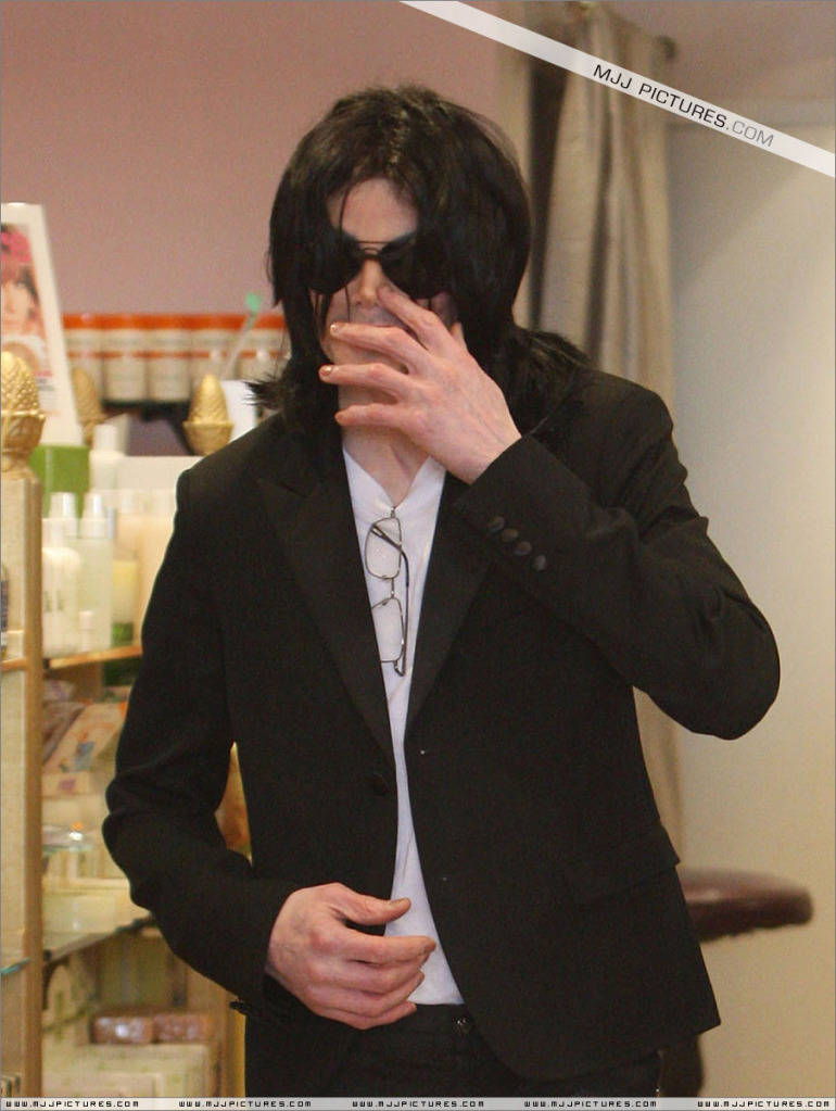 Michael - Michael Shopping In Beverly Hills - Page 2 063-2