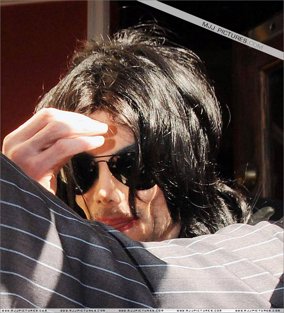 Michael Shopping In Beverly Hills 063