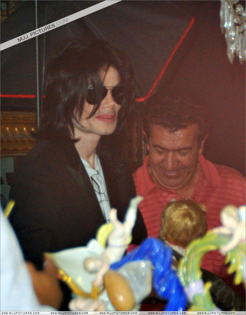 Michael - Michael Shopping In Beverly Hills 065-1