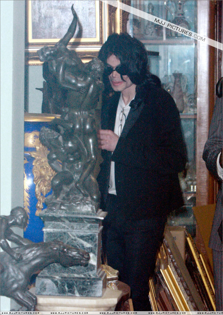 Michael - Michael Shopping In Beverly Hills 067-1