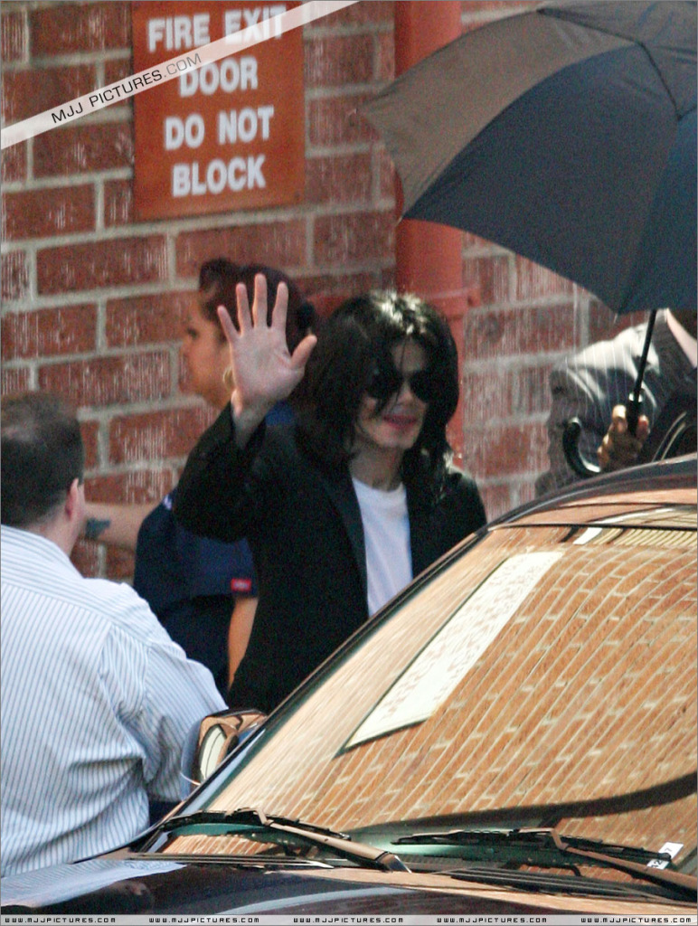 Michael - Michael Shopping In Beverly Hills 067