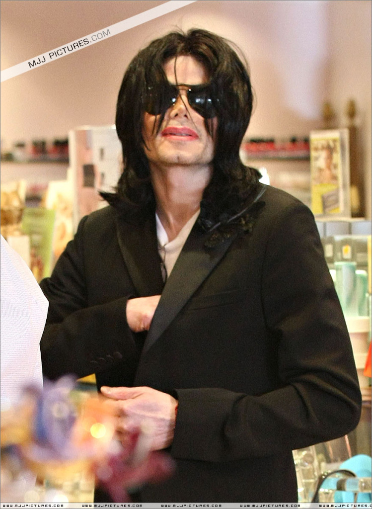 Michael - Michael Shopping In Beverly Hills - Page 2 076-1