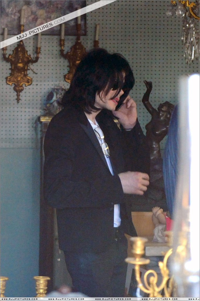 Michael Shopping In Beverly Hills 078