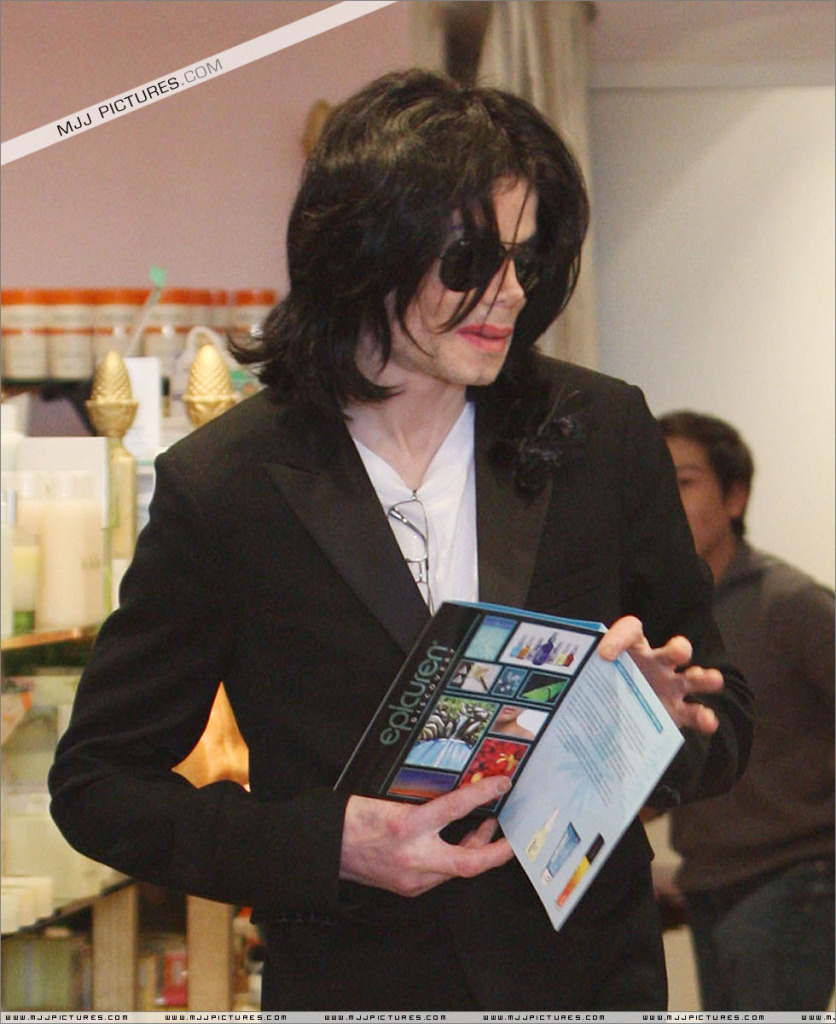 Michael - Michael Shopping In Beverly Hills - Page 2 081-1