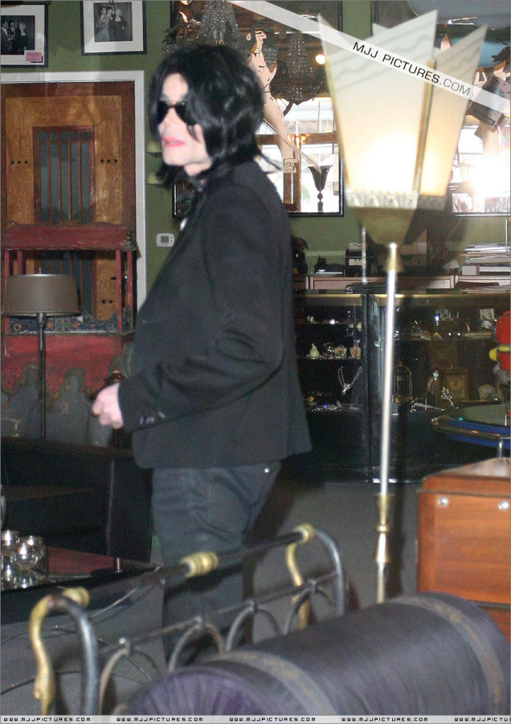 Michael - Michael Shopping In Beverly Hills 095
