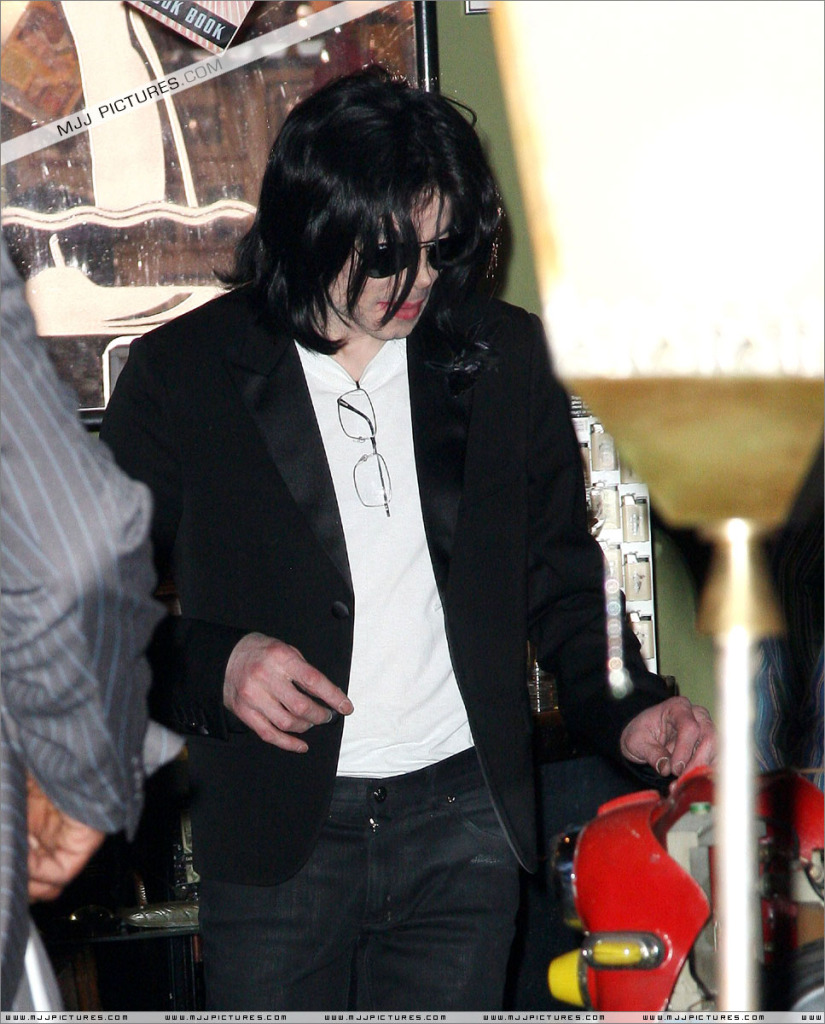 Michael - Michael Shopping In Beverly Hills 099