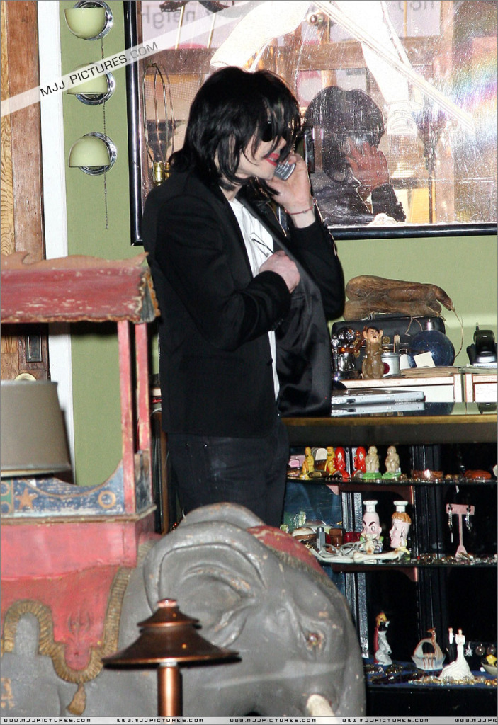 Michael Shopping In Beverly Hills 102