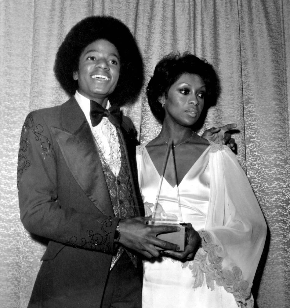 1977 Lola Falana American Music Awards 02-30