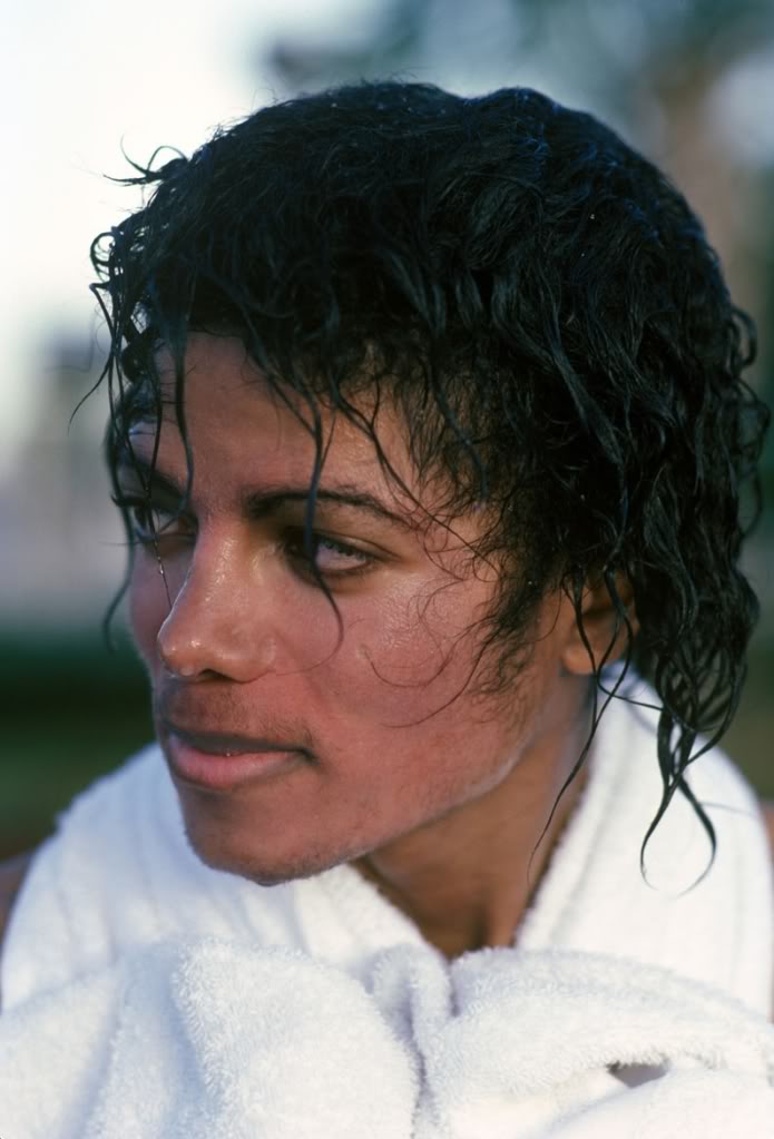 True Story:  My Surprise Secret Private Meeting with Michael Jackson! by Linda Roberts 03-46
