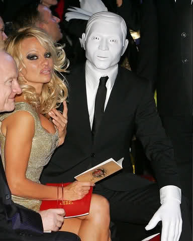 2008 Pamela Anderson 14mz9xk