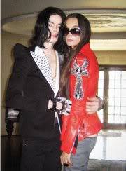 Michael Jackson and his stylist Ruska Bergman- Ruska on Michael 197033_192606257444001_110570722314222_423314_3522492_a