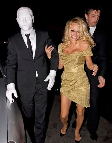 2008 Pamela Anderson 1zps5qt