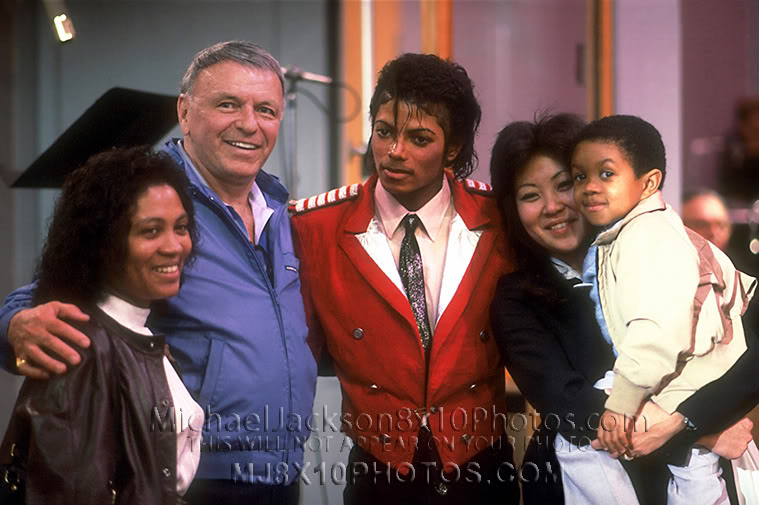 Michael - Michael's Favorite Musicians - Page 3 Michaeljacksonphotos1984wfranksinatrase0910a