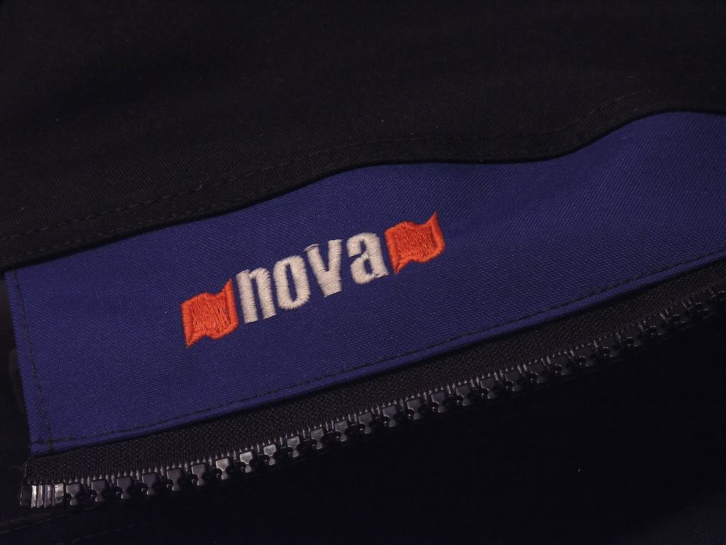 Seaskin Nova (combi sèche toile trilaminée) PICT0301