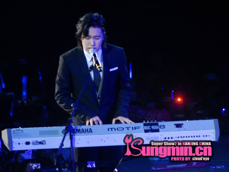 [091212] Super Show II Nanjing - Página 2 ISungmin12Nangjin05_zpso6j9oshj