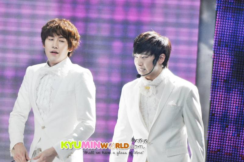 [11.04.24] SJ-M Kuai Bao Shi Jian Recording - Página 2 Kyuminworld01_zpsxuyippfv