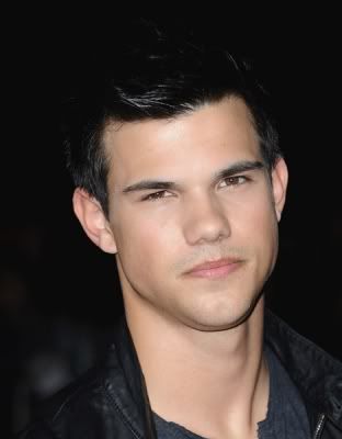 Taylor na premiere de The Runaways Normal_001