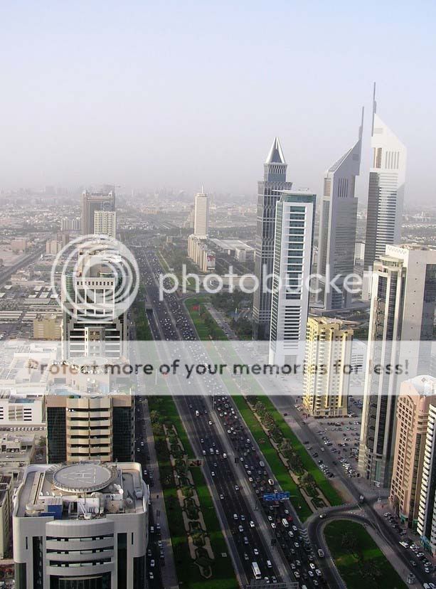 Dubai : Architecture -  2 TOWER-DUBAI9