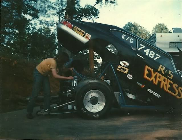 Hugo's engine build at the Magical Place (Vallero's Machine Shop) Valleroracecar1980