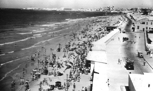 Fotos antiguas Cádiz PlayaVictoriamirandoalcentrodeCdiz