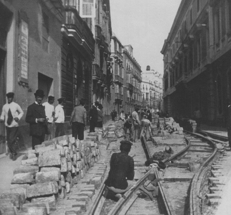 Fotos antiguas Cádiz Colocandolosrailesdeltranvia