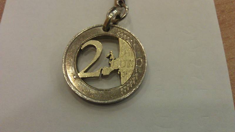 sherlock Holmes tallado en una moneda de rublo 2euro_zpsd7795ed6