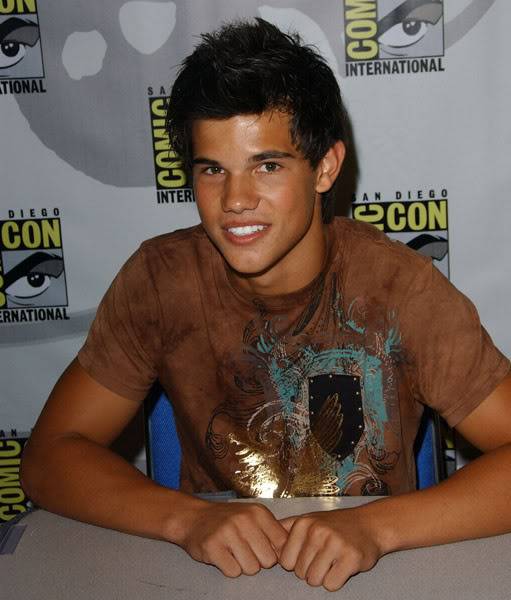 Fotos do Jacob Black 15963979AshleyGreeneFans81420086183