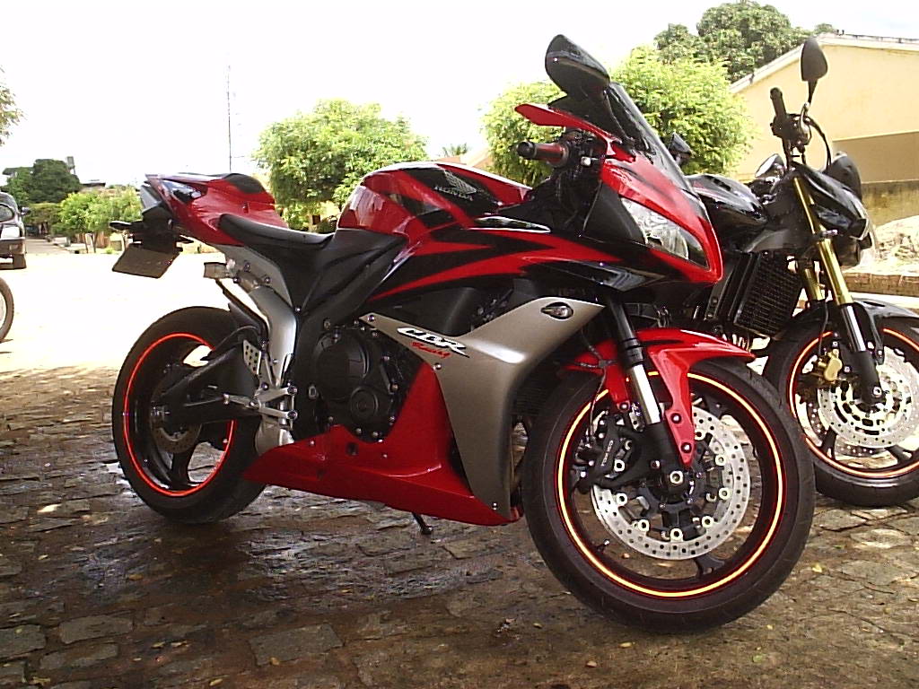 Fotos das CBR 600 RR dos usuários - Página 10 P1012451