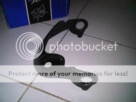 wts helmet shark IMG00128-20100512-2231