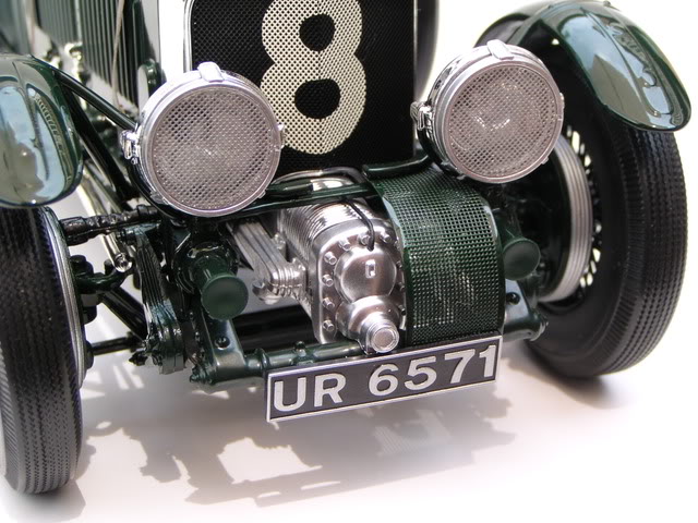 Minichamps 1930 Bentley Blower P1010015