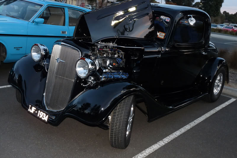 Cruise night pics Mornington August 2011 P1050240w