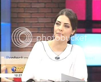 Burcu Kara En Yeni ve Farkl Resimler - Sayfa 3 Lv03avi_000039280