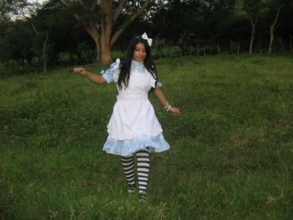 Sesin Eris In Wonderland  5731_100200496663587_100000209102801_2382_893582_n