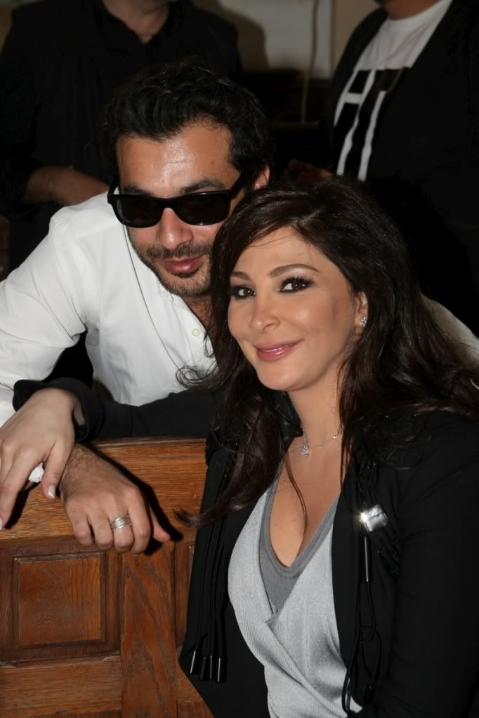 صور الملكه اليسا من كليب ع بالى حبيبى 2010 هاى كواليتى 0296Elissa-1200