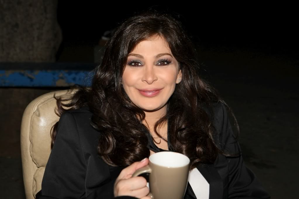 صور الملكه اليسا من كليب ع بالى حبيبى 2010 هاى كواليتى 1288Elissa-1200