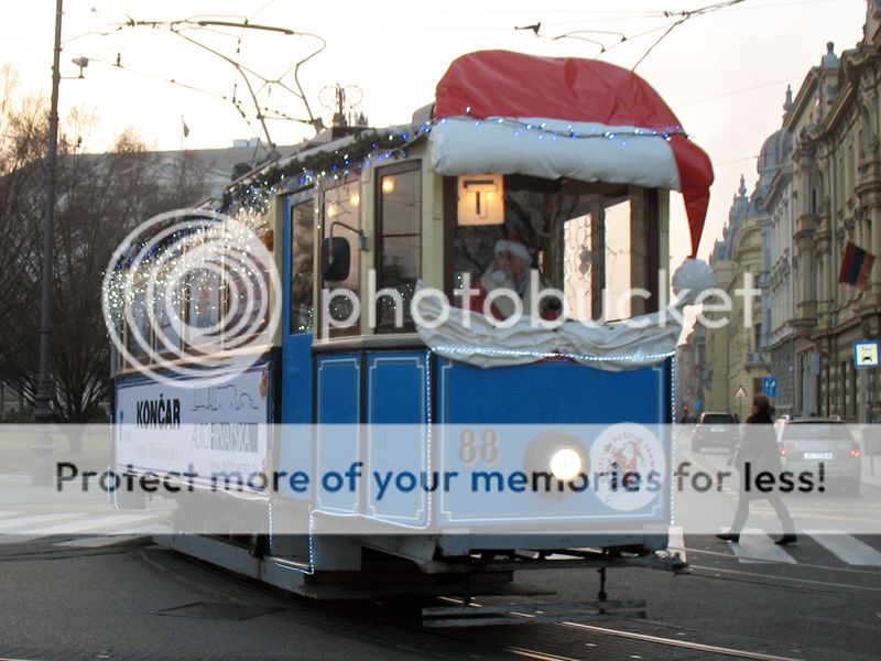 Veseli Boini tramvaj Bo%20tram%20prosinac%202016%20007_zpsg9v1uxd7