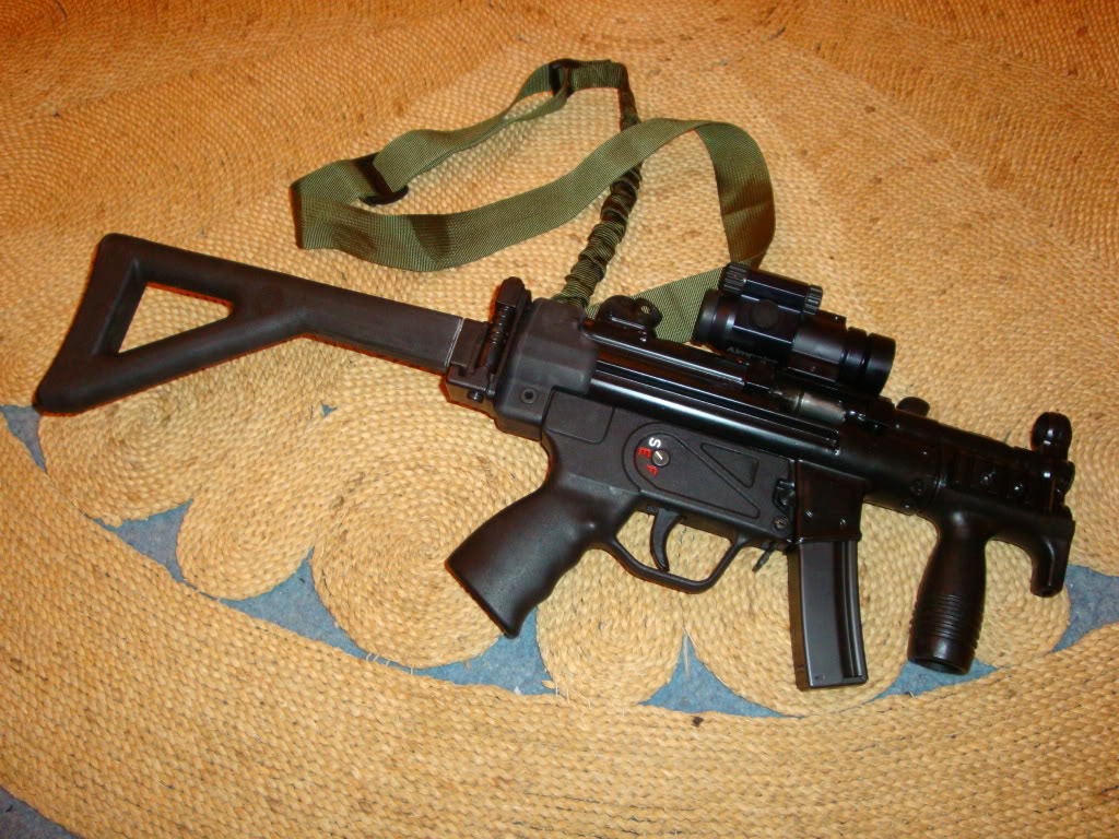 Arme d'épaule compacte pour tirer de 0 à 100m - Page 2 Mp5k005