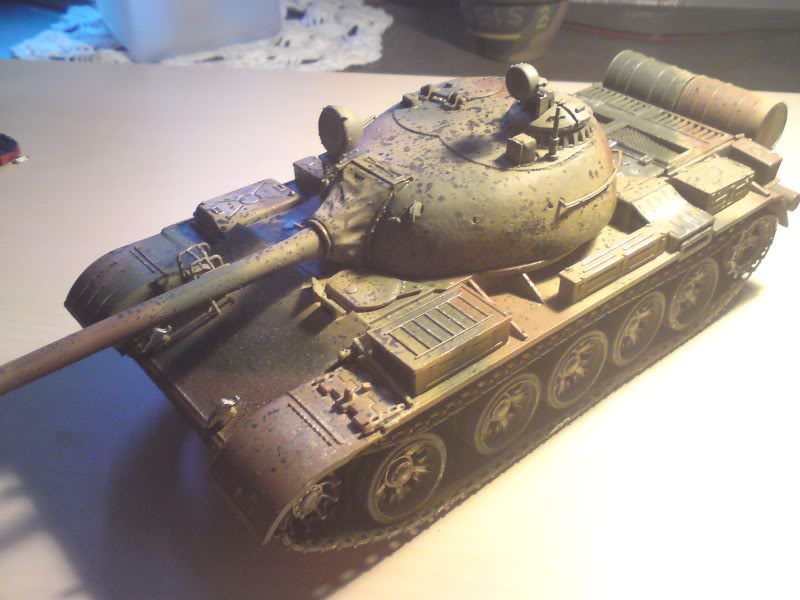 Trumpeter T55 1/35 - Sida 2 DSC01562