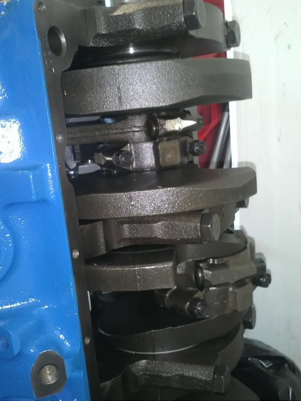 stock 460 shortblock fresh, scat 521ci rotatin assy, vicotr intake, tfs, more.... IMG021