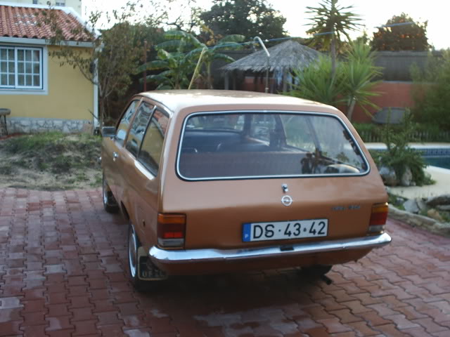 Opel Kadett c Caravan para rolar.  PIC_0004-9
