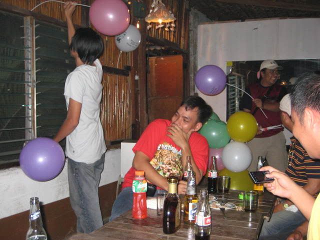 HAPPY BEERDAY PAP MONTI... MontisB-dayP2p2009