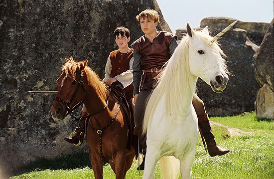 Skandar Keynes - Người hùng Narnia Skandarhorse2