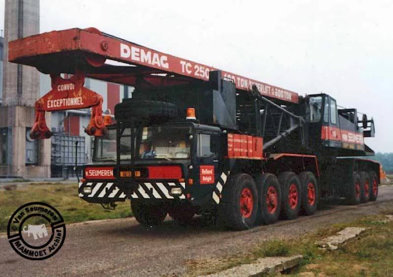 mammoet / van seumeren modell1/50 110-demag-01kopie