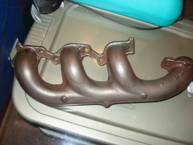 got the ported manifold - would it be beneficial to paint it DSC02368