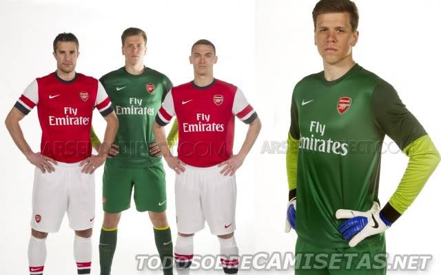 Arsenal - Uniforme Titular - 2012/13 Arsenal12goalie