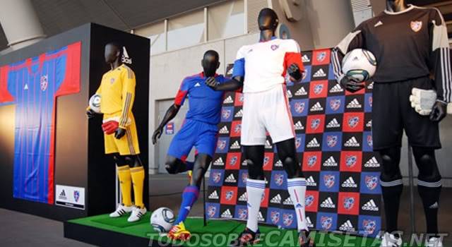 FC Tokyo - Uniformes - 2012 Tokyo11intro