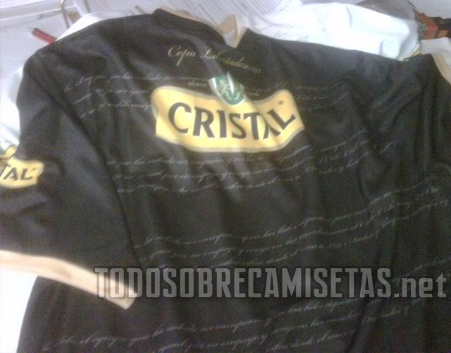 Colo Colo-CHI - Camisas da Libertadores - 2011 Cololib3