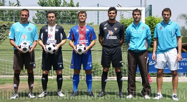 Levante - Uniformes - 2010/11 Levanteintro